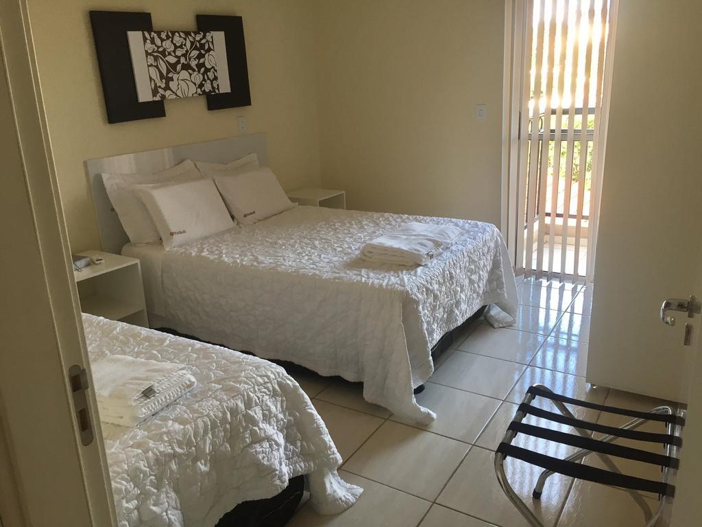 Flor Que Ri - Flats Mobiliados Na Melhor Localizacao Олимпия Экстерьер фото