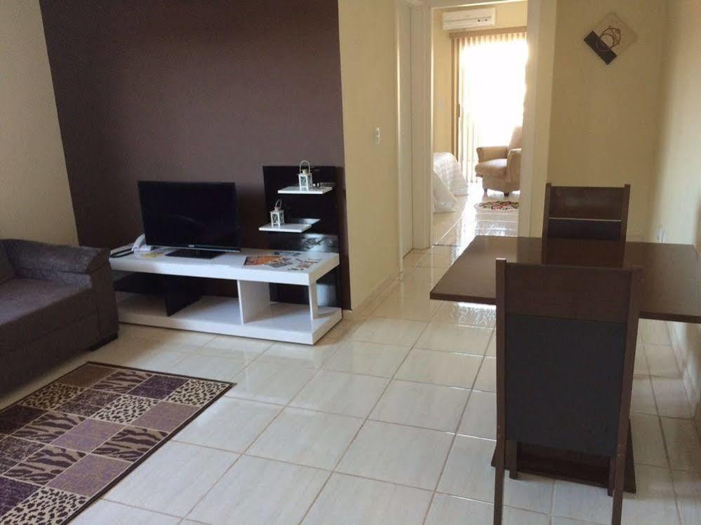 Flor Que Ri - Flats Mobiliados Na Melhor Localizacao Олимпия Экстерьер фото
